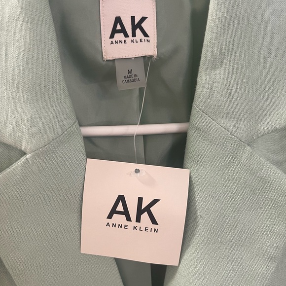 NWT ANNE KLEIN Light Green Women’s Blazer - size medium - Picture 4 of 7